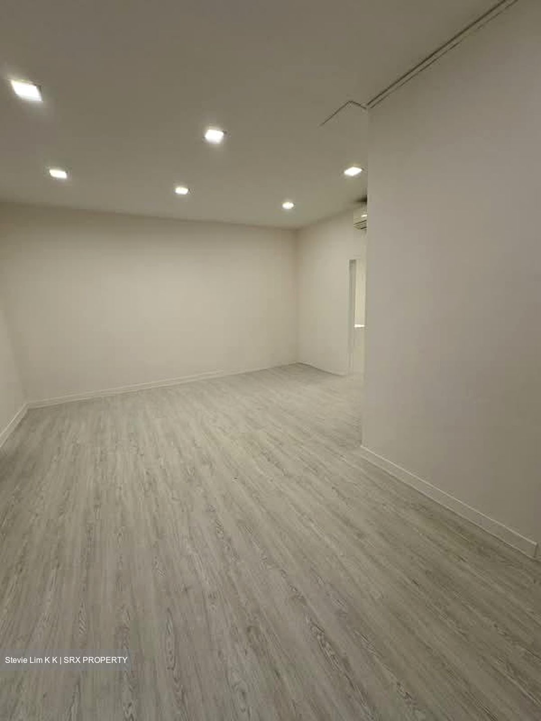 Goldhill Shopping Centre (D11), Retail #592354141